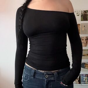 Aritzia Wilfred Elegant Black Off-Shoulder Top